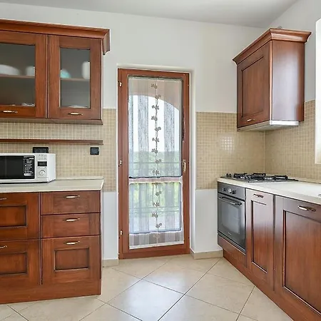 Apartment Beautiful Cristian 3 *